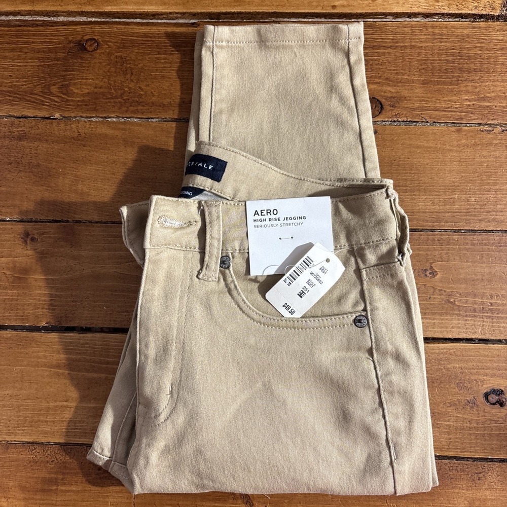 Aeropostale High Rise Jegging Pants Womens 2 Beige Chino Super Stretchy AERO NEW